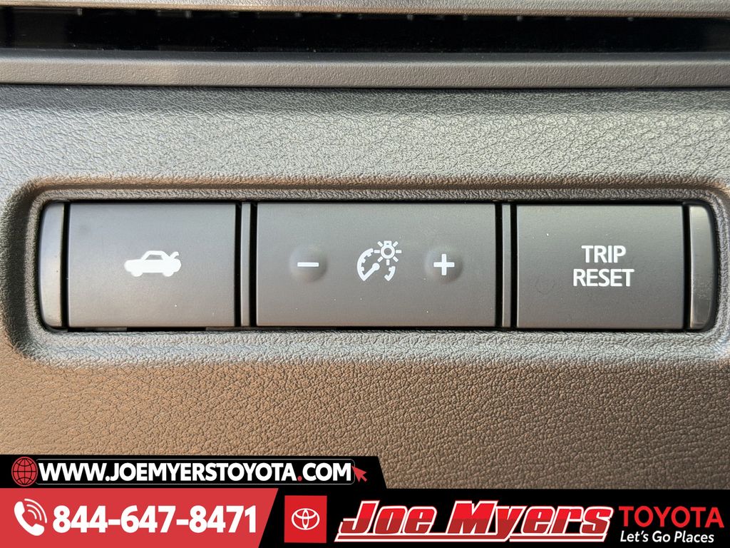 Used 2025 Super Black Clearcoat Nissan 2.5 SR image 25