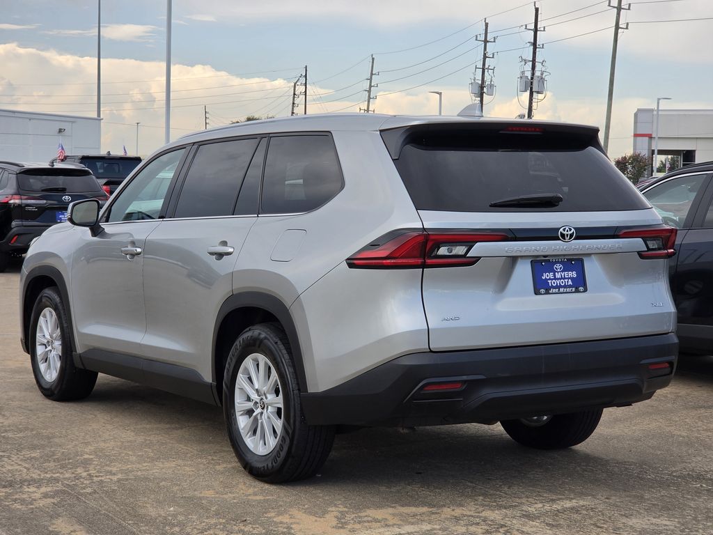Used 2025 Celestial Silver Metallic Toyota XLE image 7