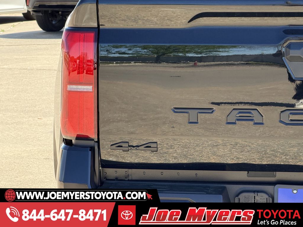 New 2026 Black Toyota SR5 image 10