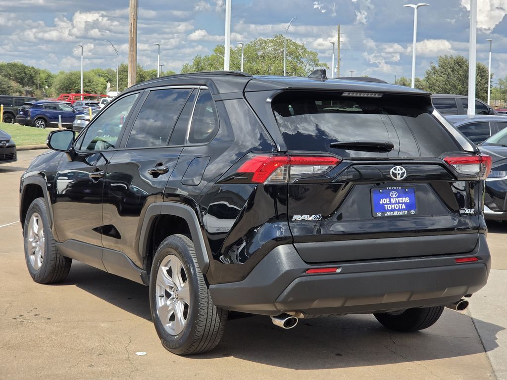 Used 2025 Midnight Black Metallic Toyota XLE image 7