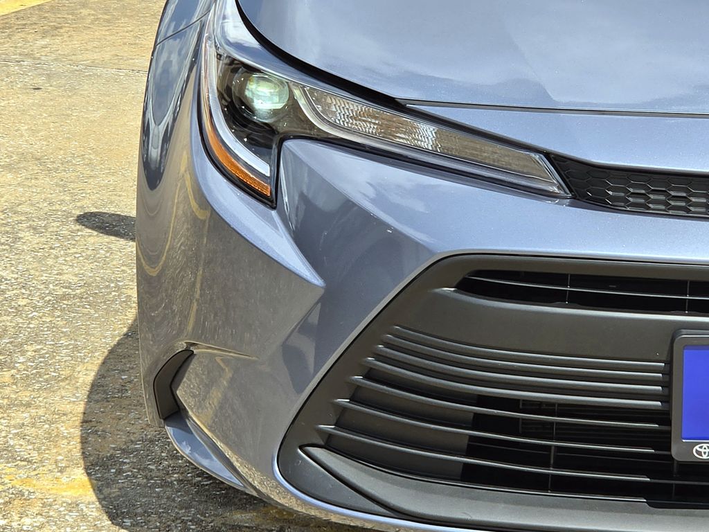 Used 2025 Celestite Toyota LE image 5