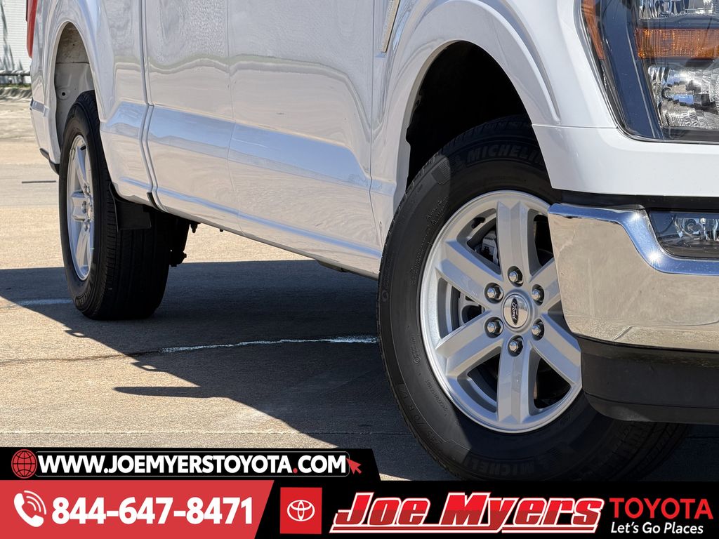 Used 2023 Oxford White Ford XLT image 12