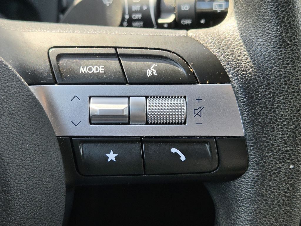 Used 2025 Atlantis Blue Hyundai SEL image 22