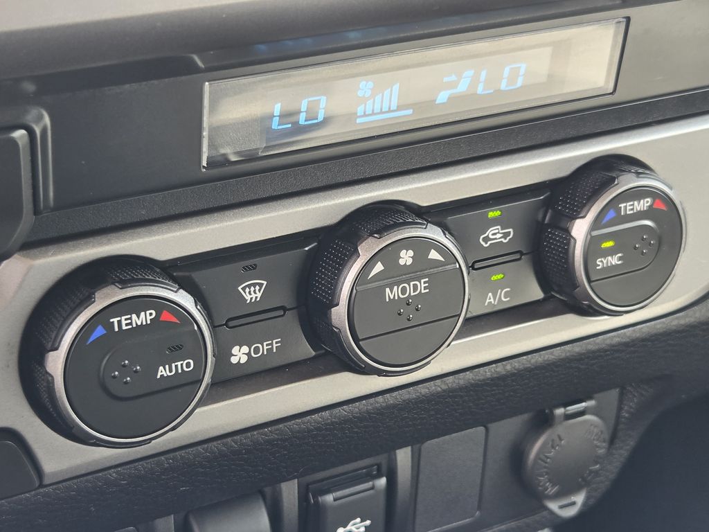 Used 2023 Ice Toyota SR5 image 19