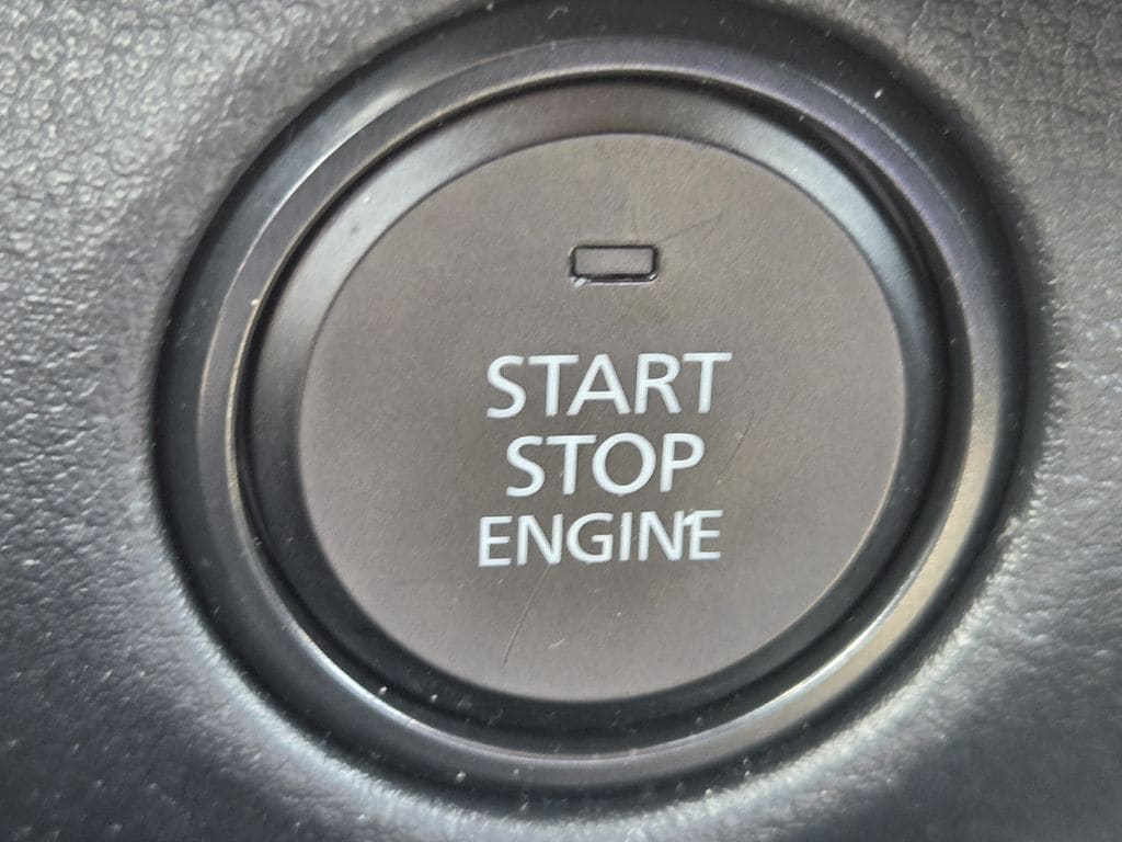 Used 2025 Wind Chill Pearl Mazda 2.5 S Preferred Package image 21
