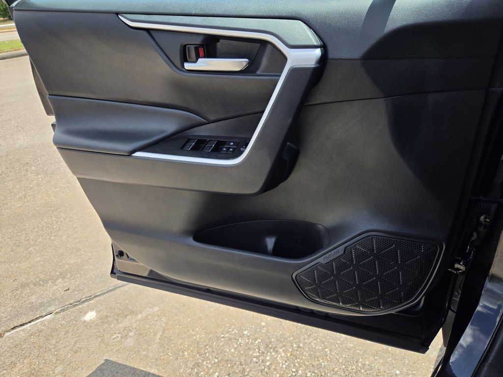 Used 2025 Midnight Black Metallic Toyota XLE image 26