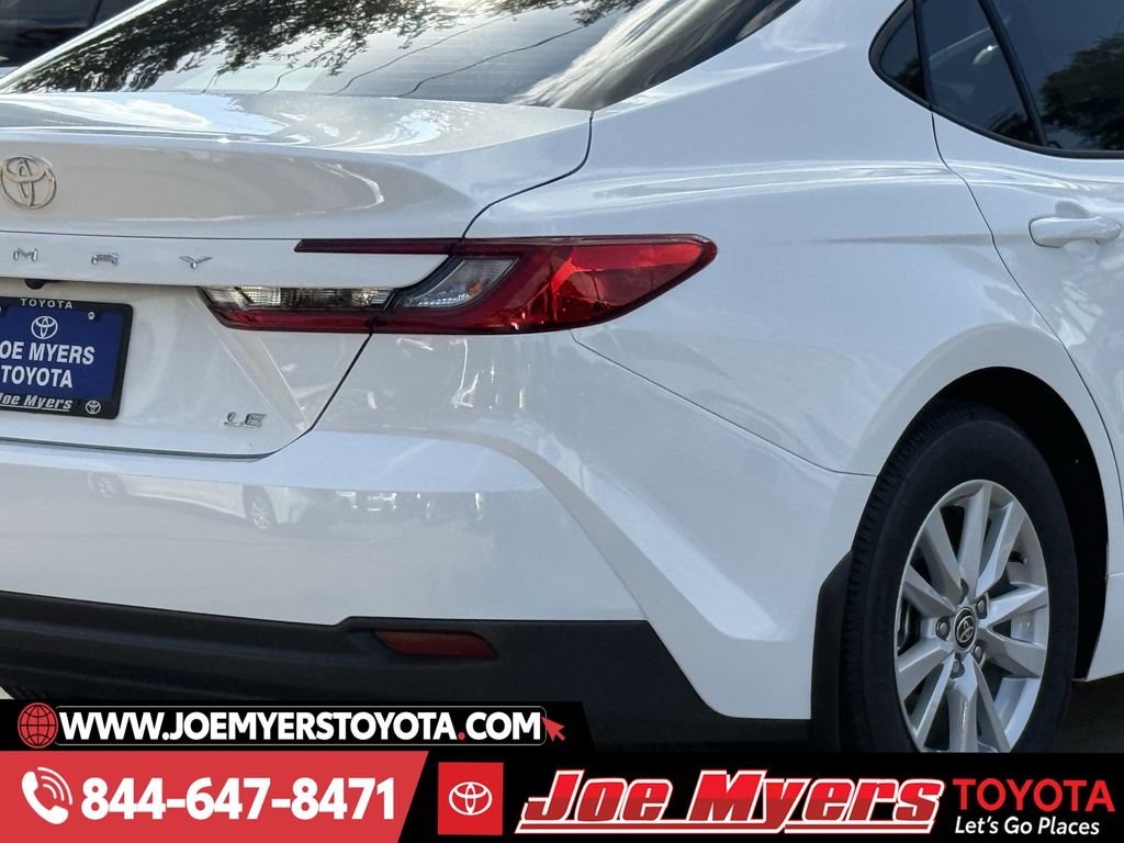 New 2026 Ice Cap Toyota LE image 7