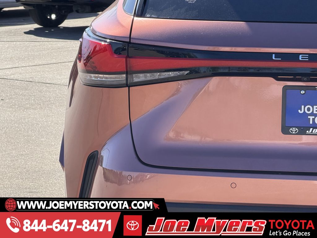 Used 2023 Copper Crest Lexus 350 Premium Plus image 10