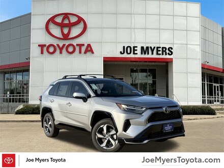 2025 Toyota RAV4 Plug-in Hybrid SE SUV