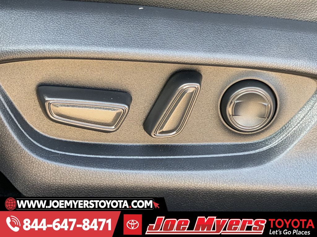 Used 2025 Midnight Black Metallic Toyota SE image 28