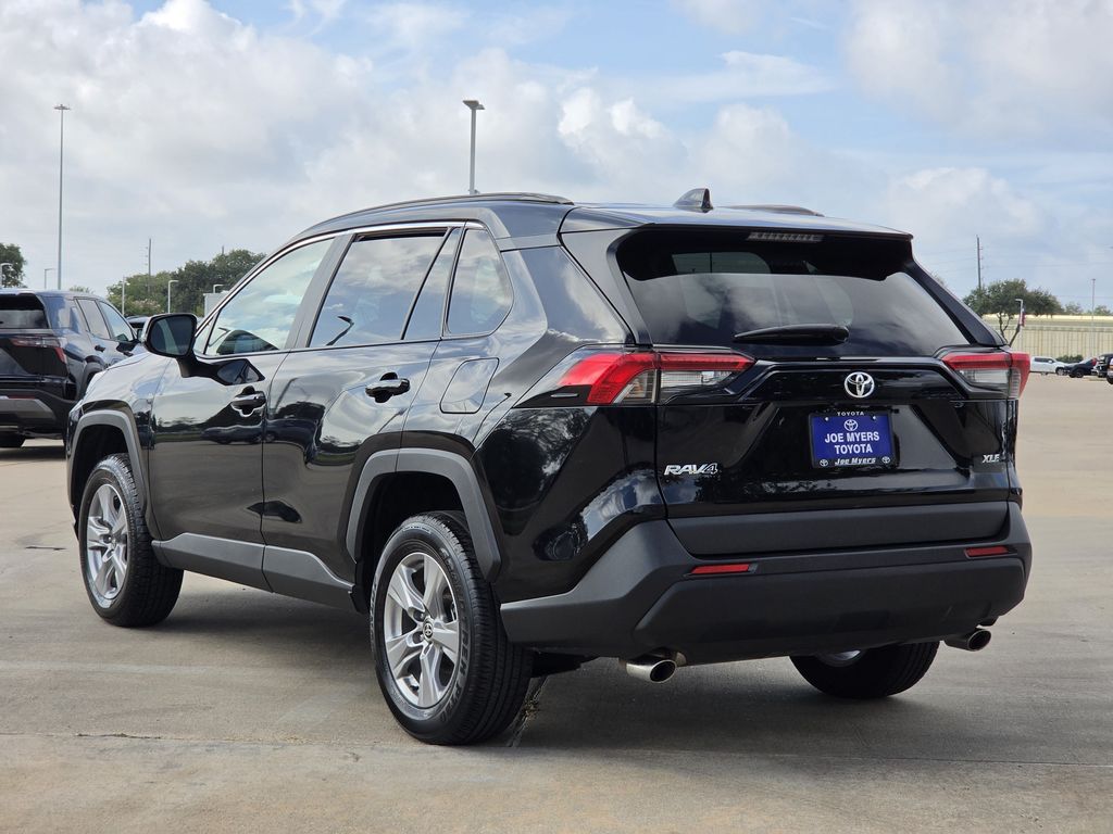 Used 2025 Midnight Black Metallic Toyota XLE image 7