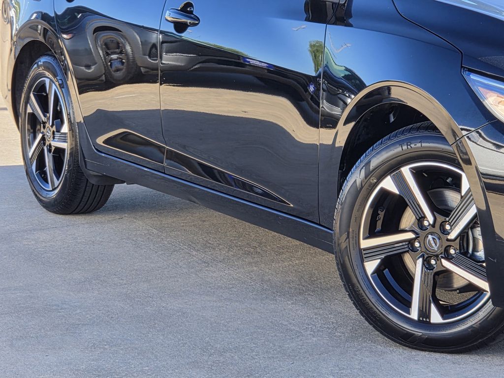 Used 2025 Super Black Nissan SV image 11