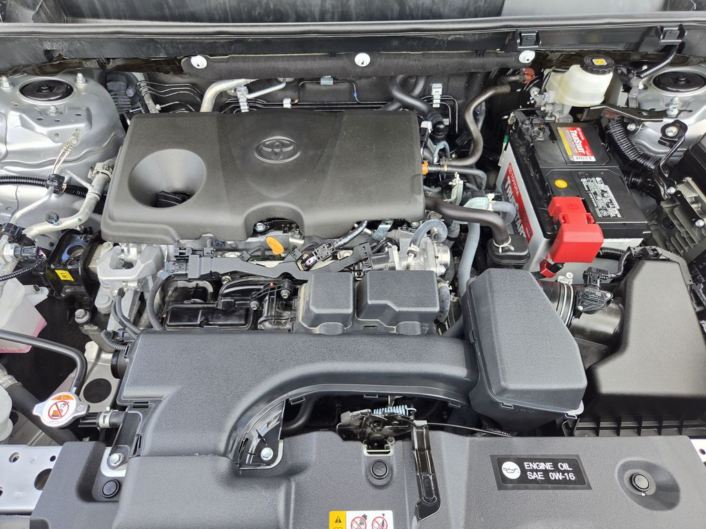 Used 2025 Silver Sky Metallic Toyota XLE image 31