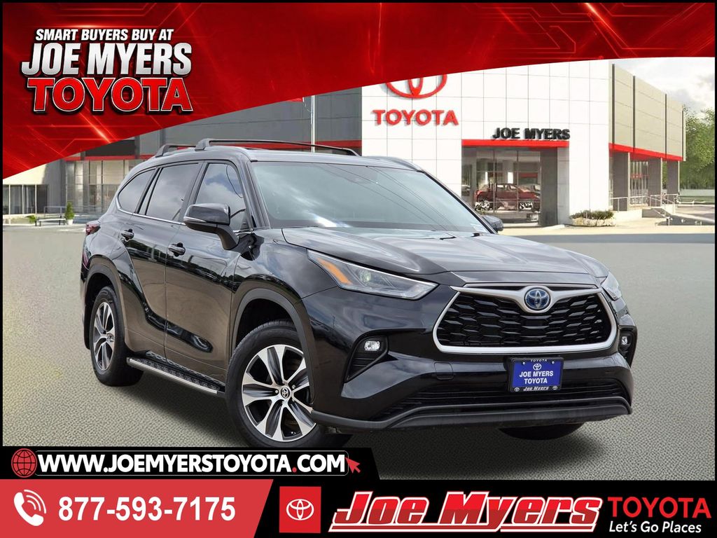 2024 Toyota Highlander Hybrid XLE FWD