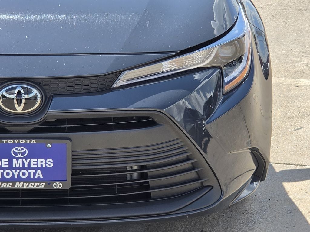 Used 2026 Underground Toyota LE image 4