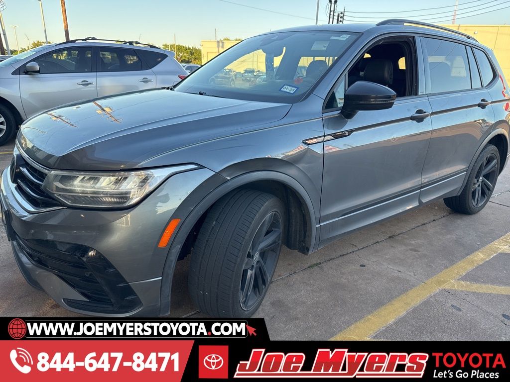 2023 Volkswagen Tiguan SE R-LINE BLACK