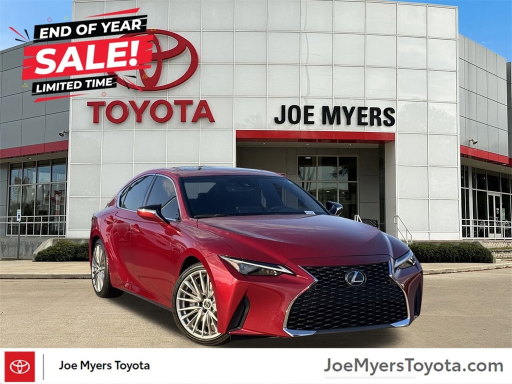 2023 Lexus IS 300's photo