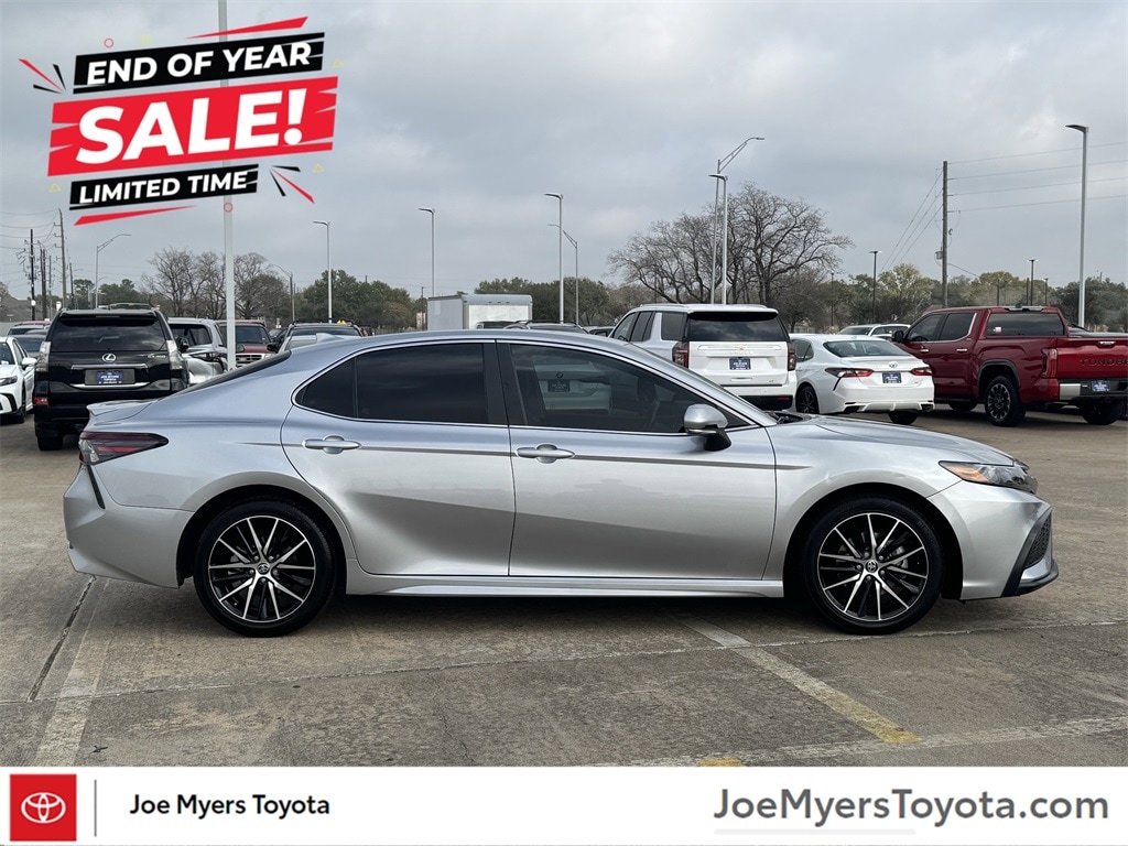 Used 2023 Toyota Camry SE Sedan