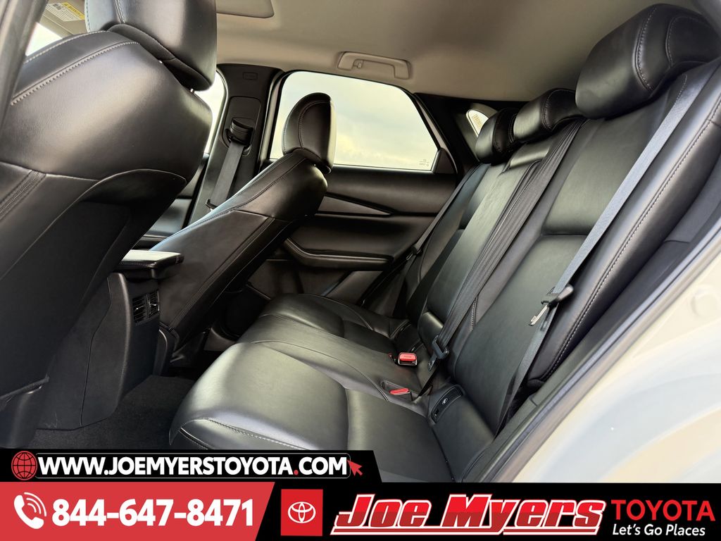 Used 2025 Snowflake White Pearl Mica Mazda 2.5 S Preferred Package image 31