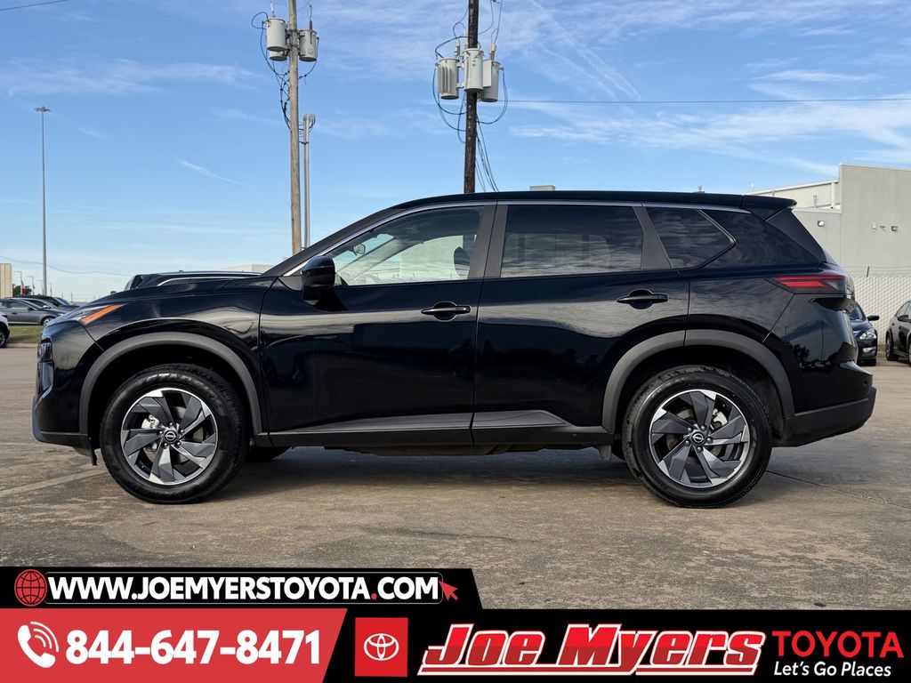 Used 2025 Super Black Nissan SV image 6