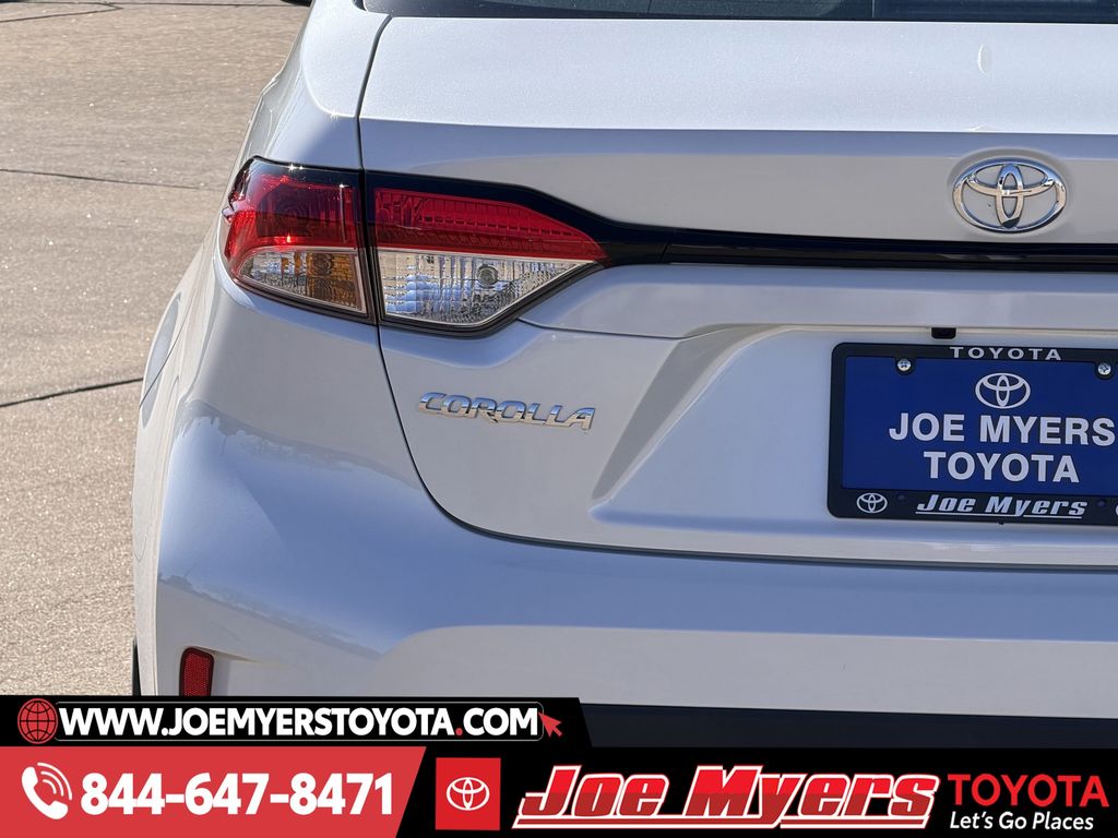 Certified Used 2026 Wind Chill Pearl Toyota LE image 10