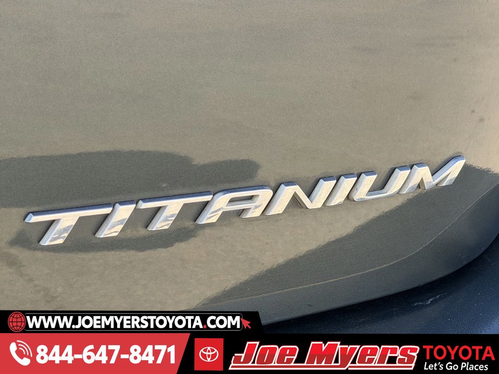 Used 2015 Guard Metallic Ford Titanium image 11