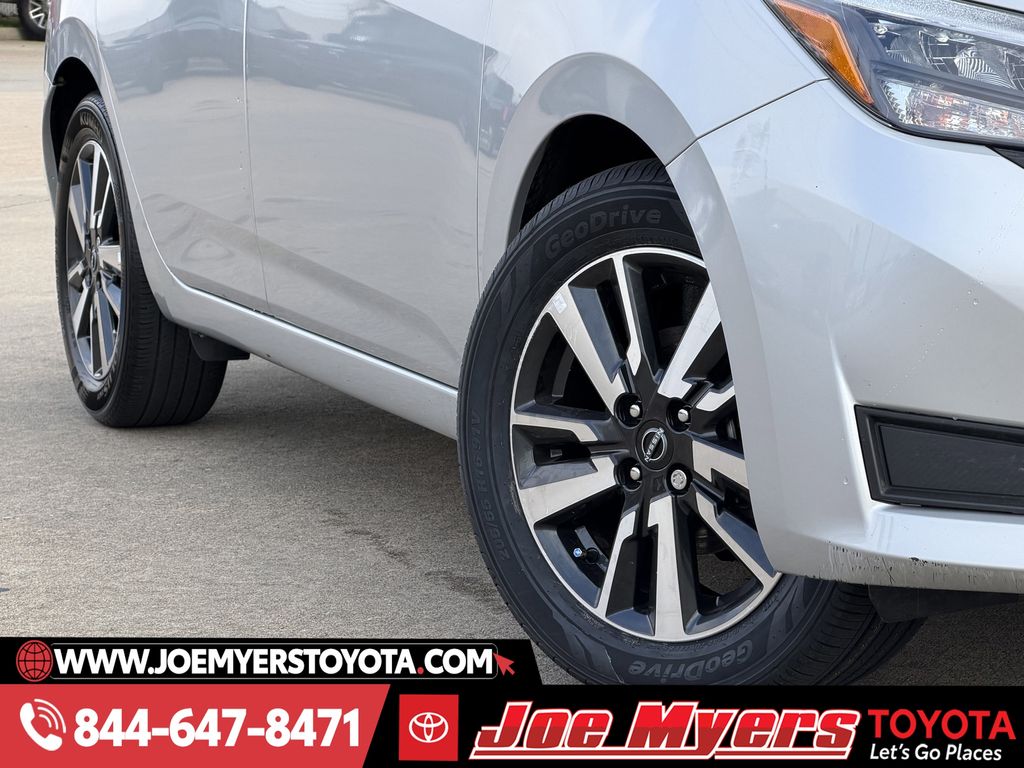 Used 2025 Brilliant Silver Metallic Nissan 1.6 SV image 13