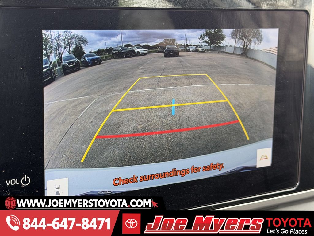 Used 2025 Ice Cap Toyota LE image 19