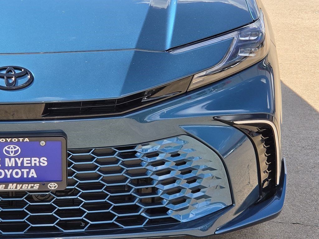 New 2026 Ocean Gem Toyota XSE image 4
