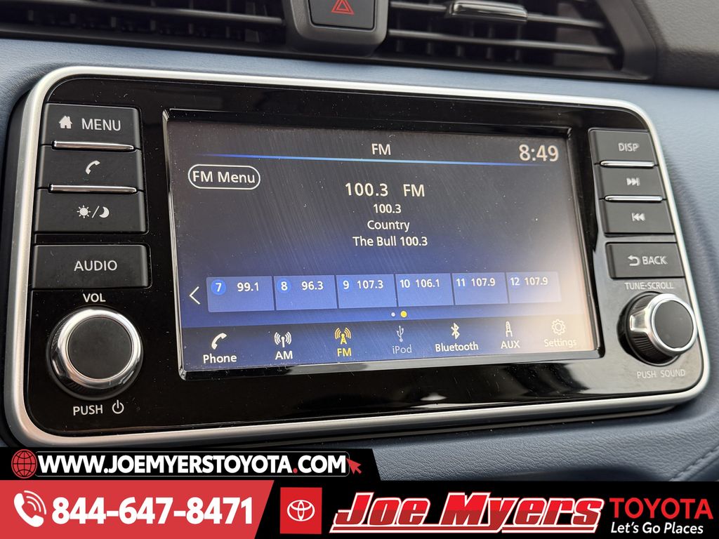 Used 2025 Brilliant Silver Metallic Nissan 1.6 SV image 10