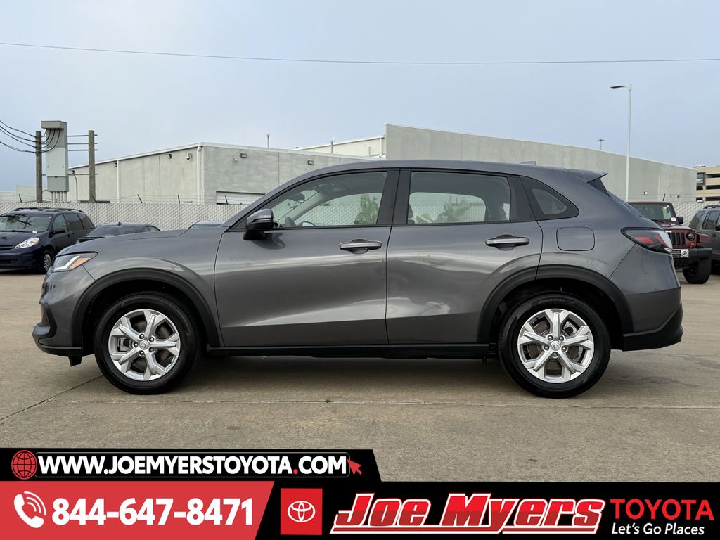 Used 2025 Urban Gray Pearl Honda LX image 5