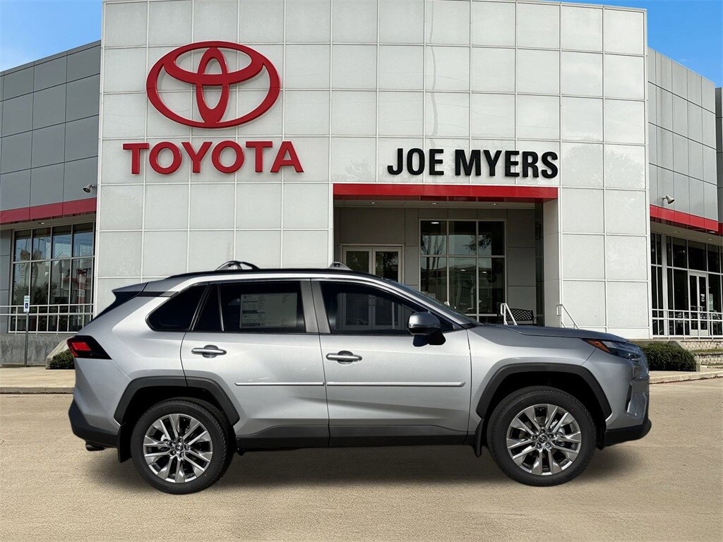 2025 Toyota RAV4 XLE Premium photo 2