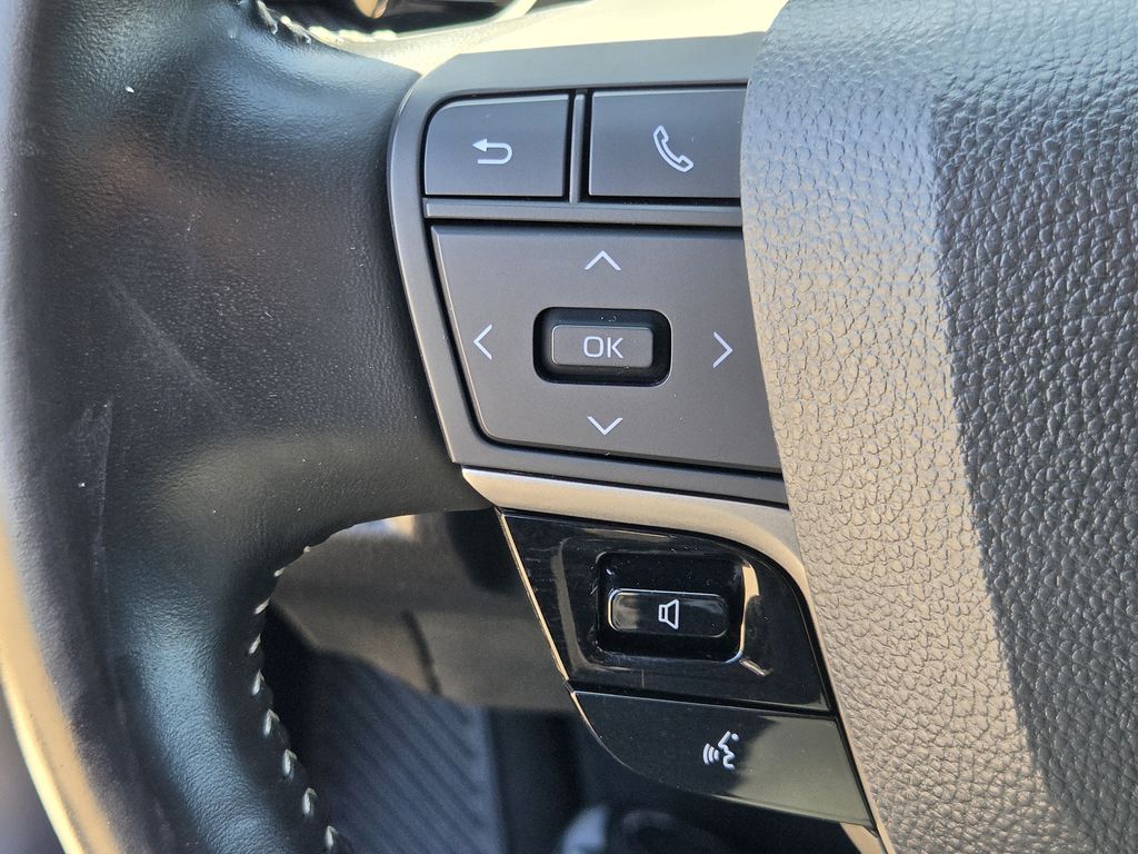 Used 2025 Midnight Black Metallic Toyota SE image 24