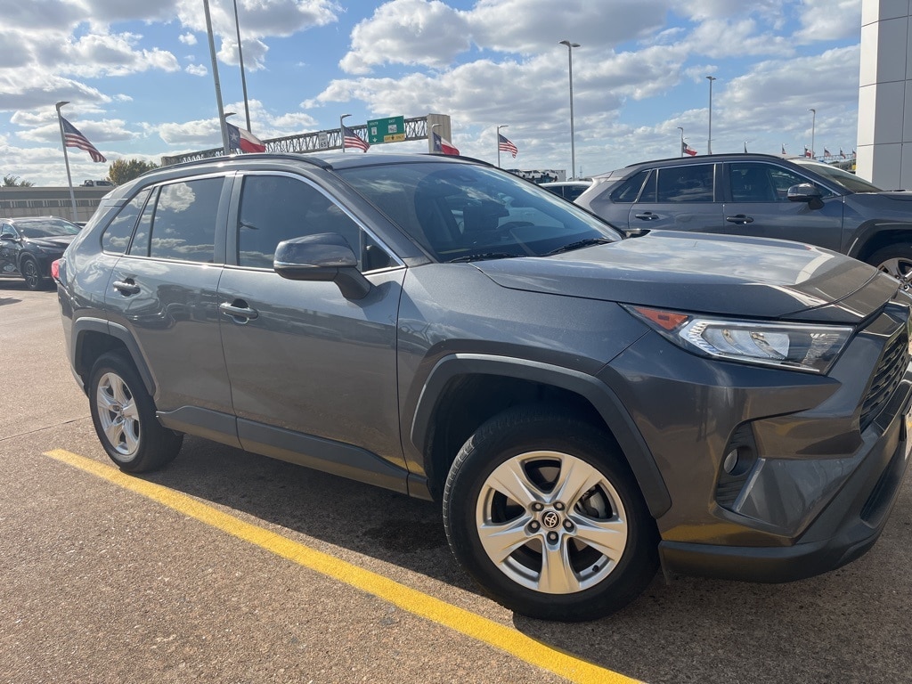 Used 2021 Toyota RAV4 XLE SUV