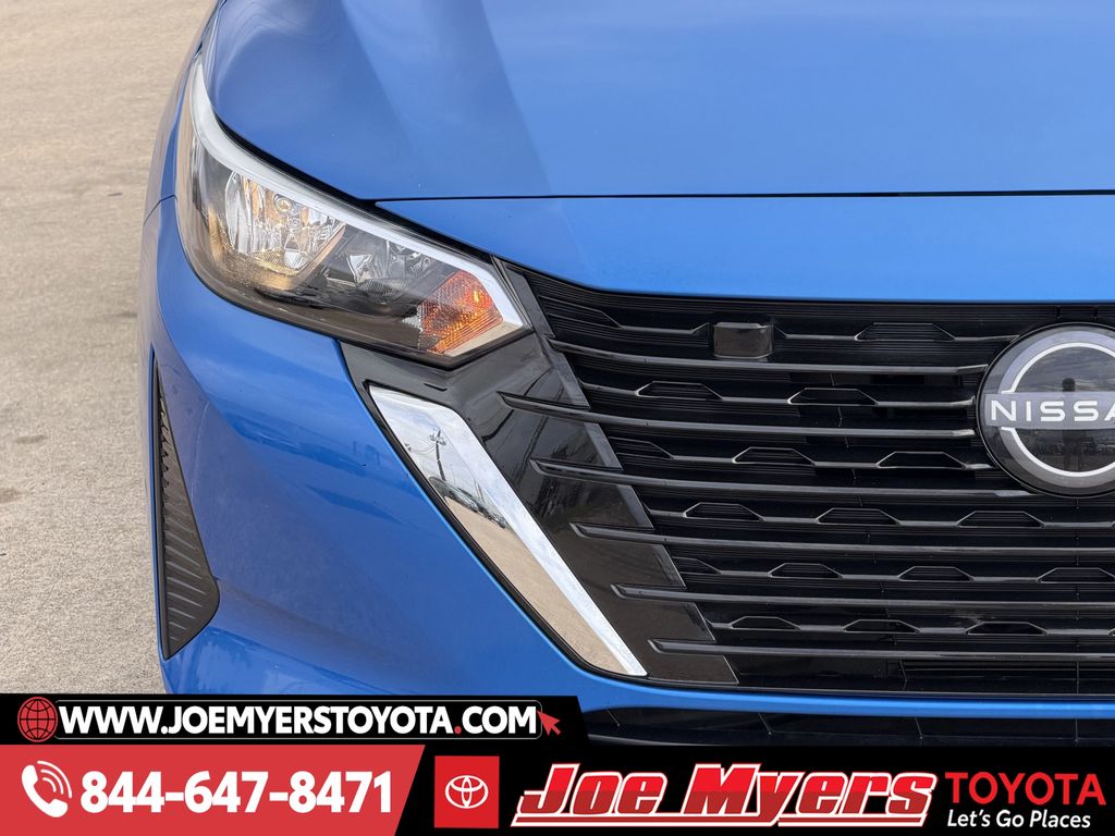 Used 2025 Electric Blue Metallic Nissan SV image 5