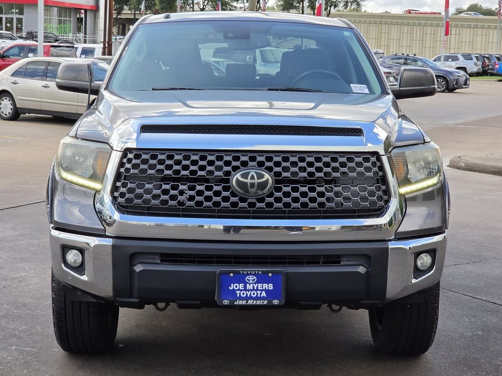 Used 2018 Magnetic Gray Metallic Toyota SR5 image 3