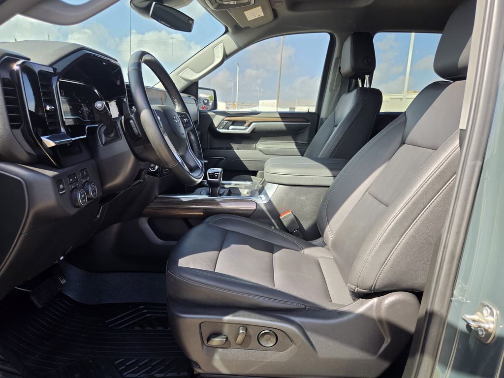 Used 2025 Cypress Gray Chevrolet LT Trail Boss image 26