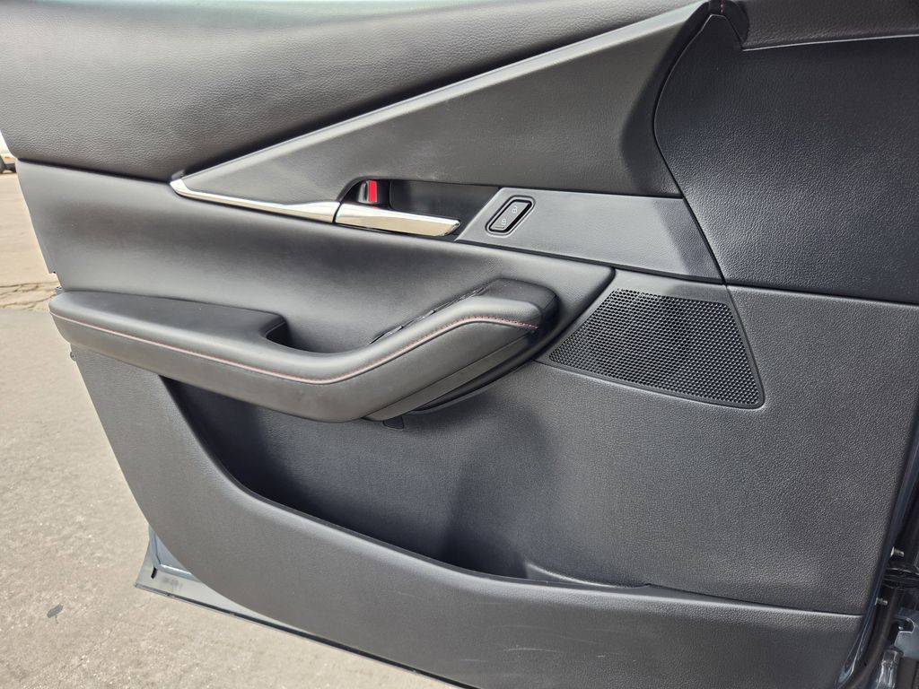 2025 Mazda CX-30 Carbon Edition - Photo 26