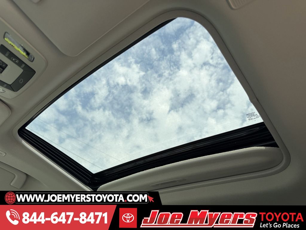 New 2026 Midnight Black Toyota XLE 8 Passenger image 21