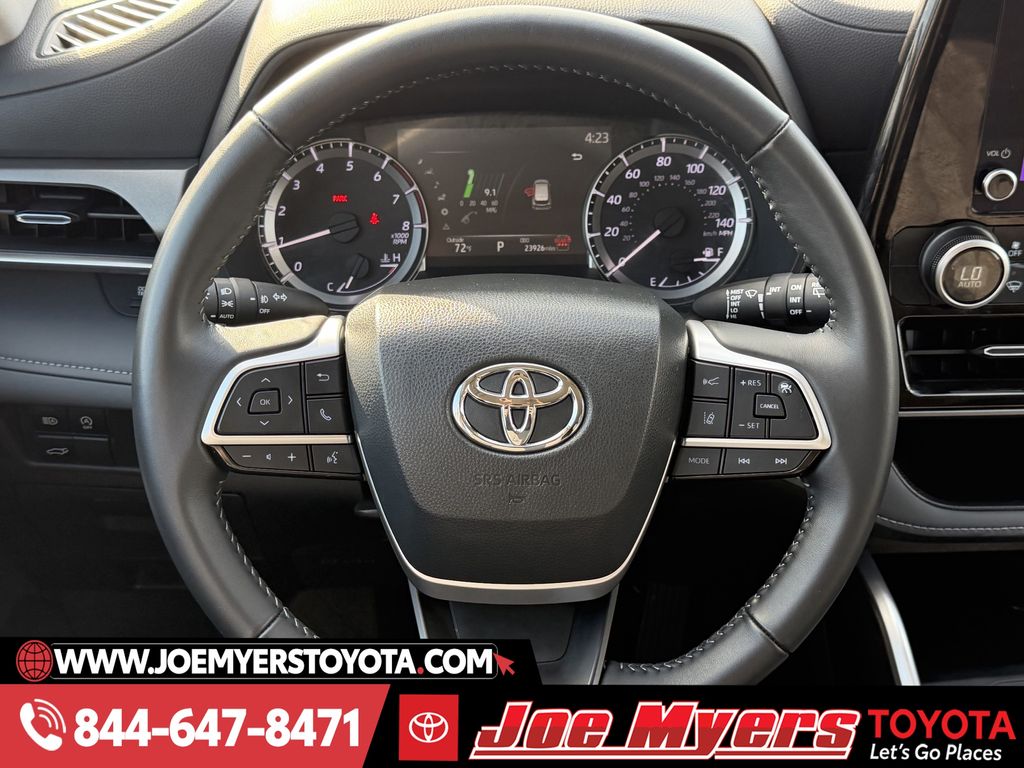 Used 2025 Midnight Black Metallic Toyota LE image 15