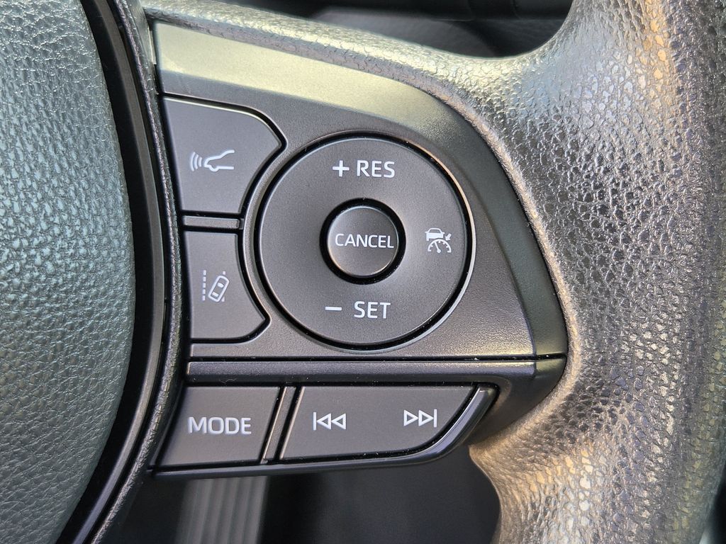 Used 2025 Silver Sky Metallic Toyota XLE image 23