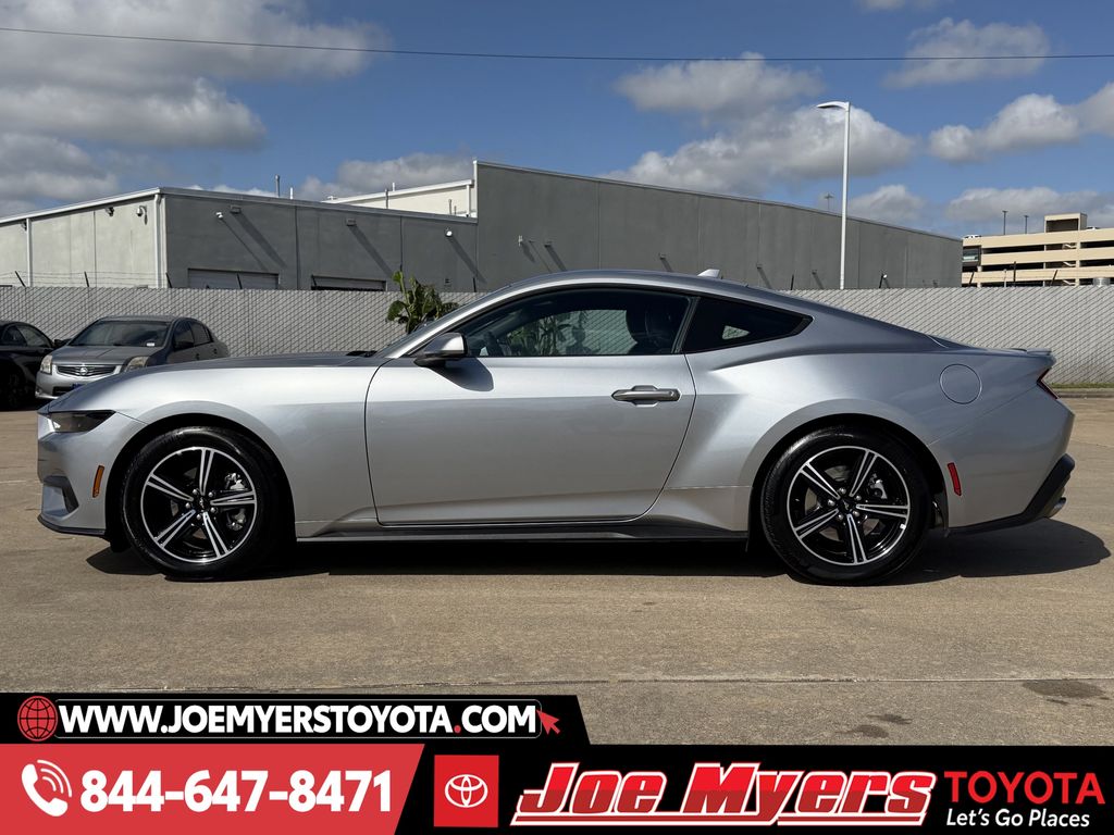 Used 2025 Silver Metallic Ford Ecoboost Premium image 6