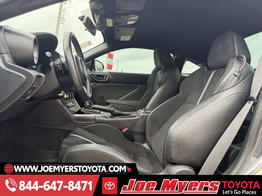 Used 2022 Pavement Toyota Premium image 27