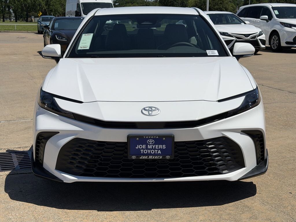 Used 2026 Toyota Camry SE Sedan