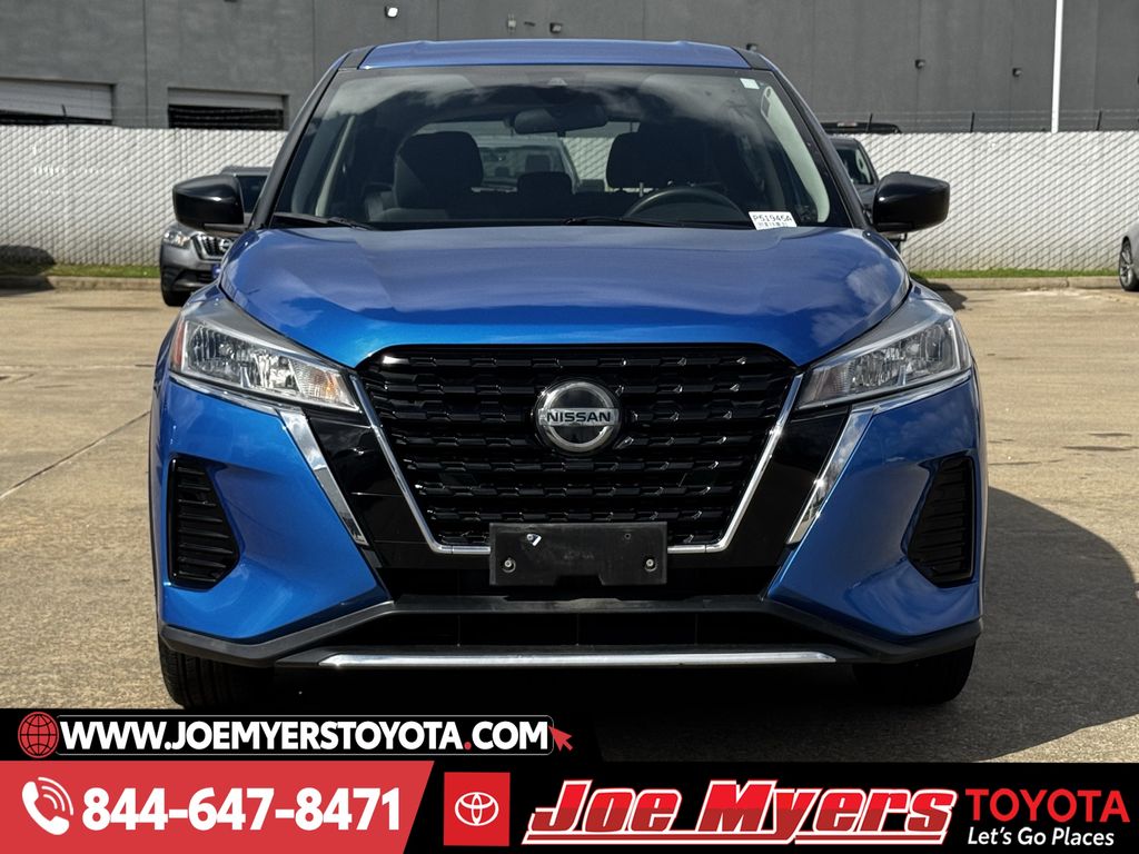 Used 2021 Electric Blue Metallic Nissan S image 3