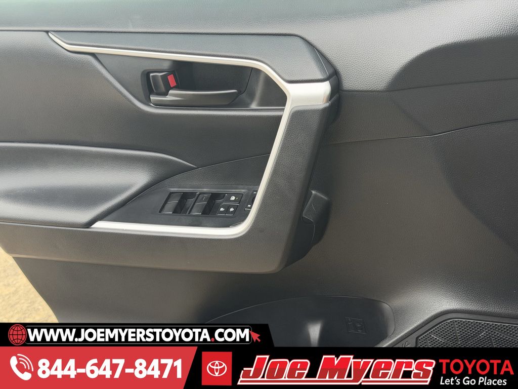 Used 2022 Magnetic Gray Metallic Toyota LE image 25