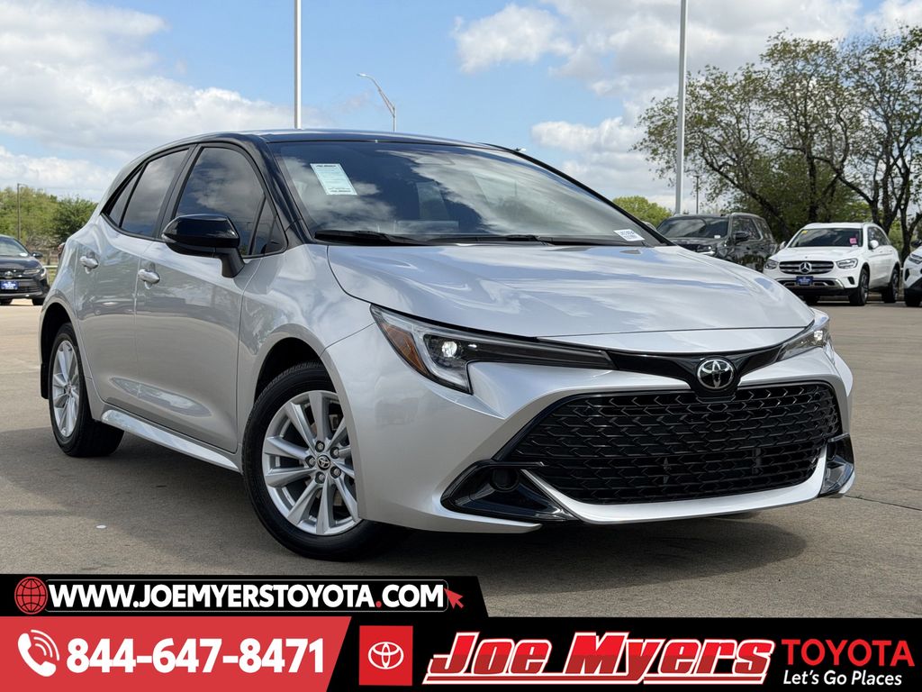 Used 2025 Classic Silver Metallic Midnight Black Metallic Toyota SE image 2
