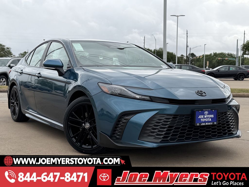Used 2025 Ocean Gem Toyota SE image 2