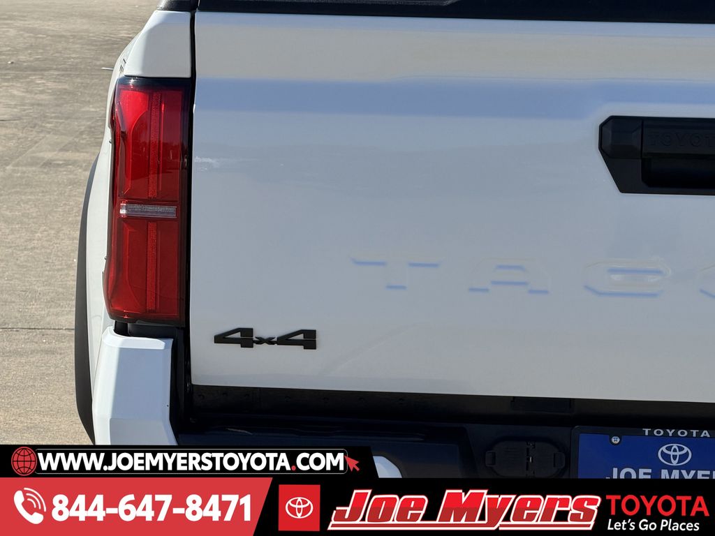 Used 2025 Ice Cap Toyota TRD Off-Road image 10