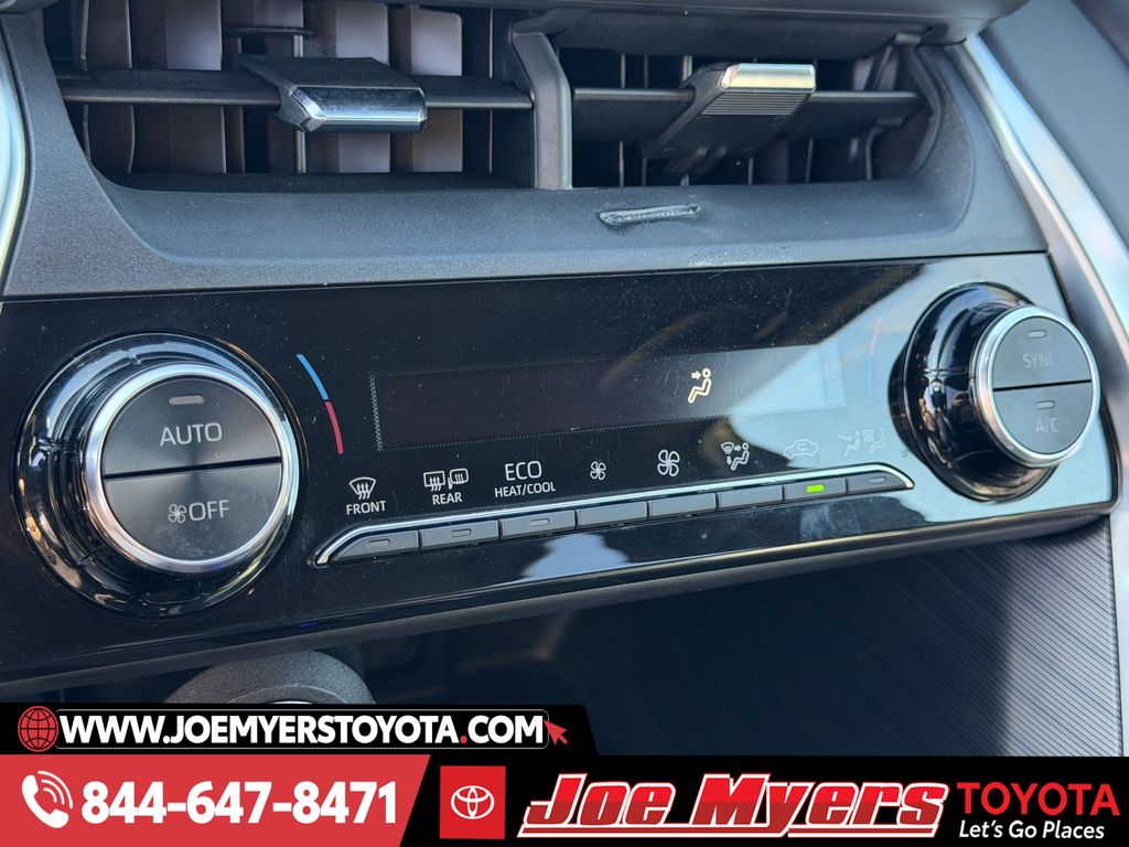 Used 2022 Ruby Flare Pearl Toyota XLE image 20